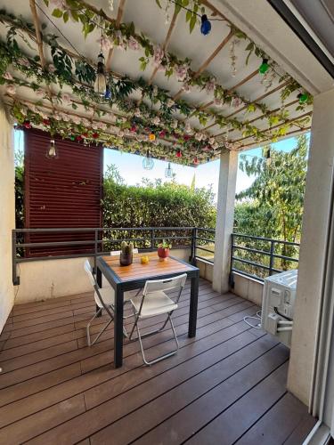 Bel appartement climatisé avec Terrasse