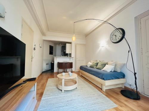 TV a/nebo společenská místnost v ubytování Casa Paisible