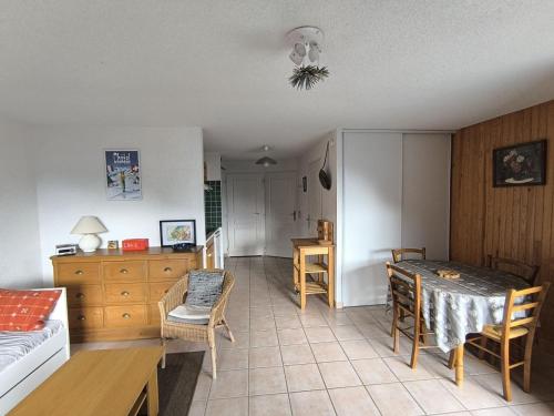 3 pièces pour 5 personnes à Châtel avec parking et animaux admis