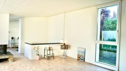 Galería fotográfica de Atrium house 15 minutes from Zurich en Stallikon