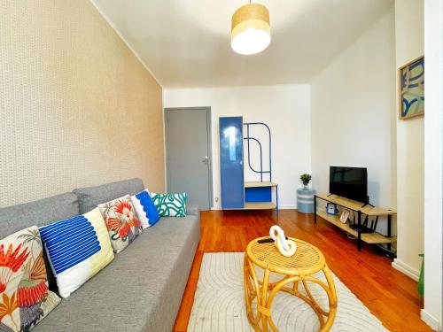 Suite Petite soeur - Appartement 6 & 8 personnes - Check in H24 & Wifi