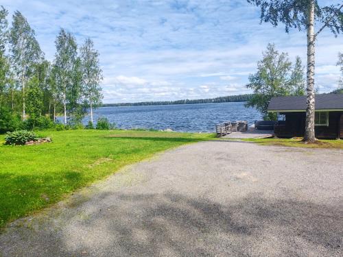 a house on the shore of a large lake at Dream house in Savonlinna