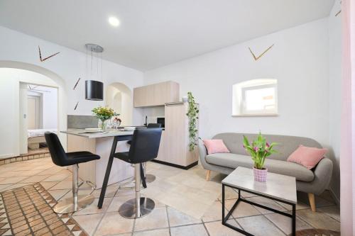 Apartments Elettra