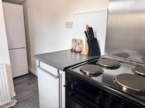 Room 3 Shared House 10 min from Centerにあるキッチンまたは簡易キッチン