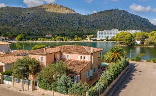 Villa Lago