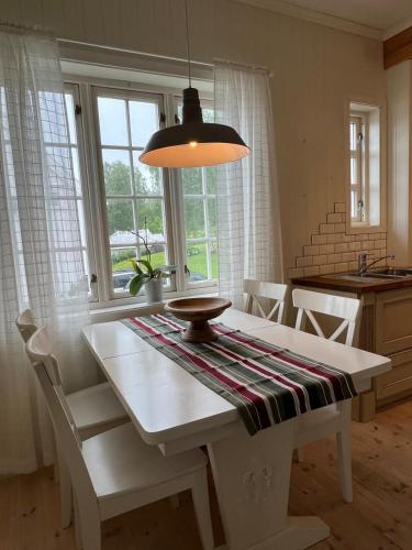 Gambar di galeri bagi Charming villa with a historical touch, divided vertically di Narvik