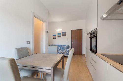 Kuchyň nebo kuchyňský kout v ubytování Casa A Prima Vista Varazze