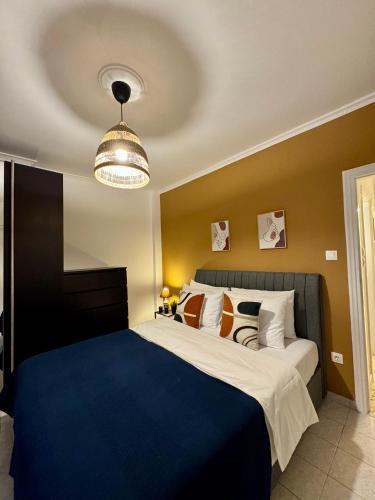 Mosaic Apartment