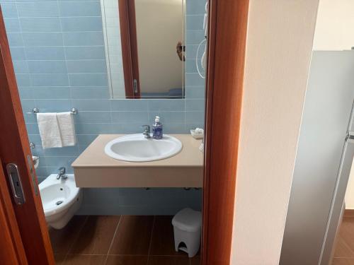 Bilik mandi di Residence Bandiera Gialla