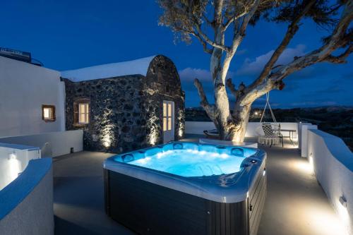 Red beach Harmony Suites Stone house