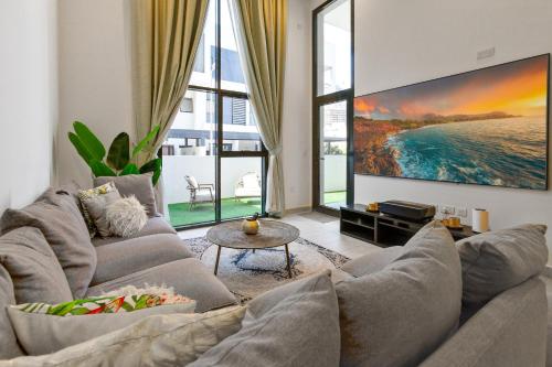 Modern House with Huge Private Garden in JVC