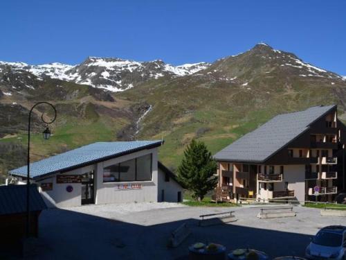 Studio classique 4 personnes, balcon, aux Menuires - FR-1-452-259
