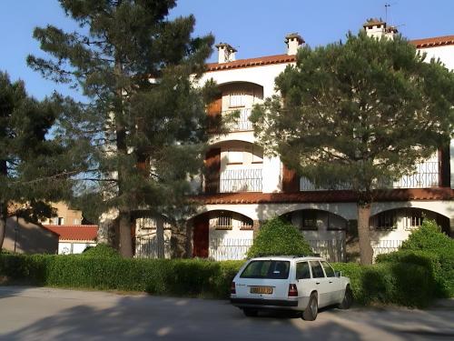 Το κτήριο όπου στεγάζεται  το διαμέρισμα