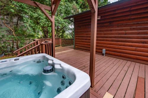 Gambar di galeri bagi Bear Pause Retreat By Avada Properties di Little Cove