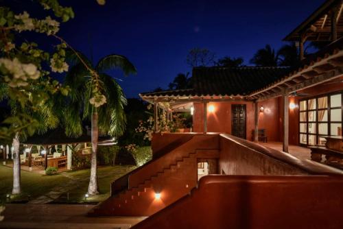Jardín al aire libre en VILLA ESPLENDOROSA At Los Destiladeros