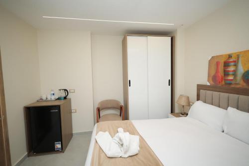 Gallery image of Galleria Pyramids Hotel in Cairo