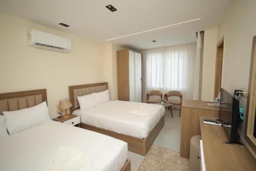 Gallery image of Galleria Pyramids Hotel in Cairo