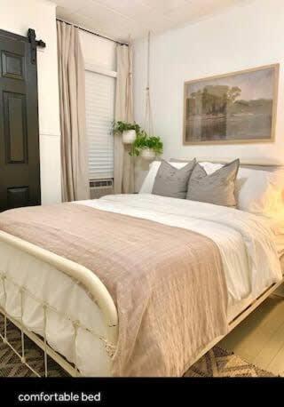 ラファイエットにあるPrivate Room Retreat in a Shared House Settingのギャラリーの写真