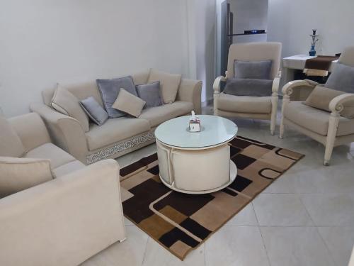 عرابيا امام فندق بيروت بجوار سوبر ماركت الخضري