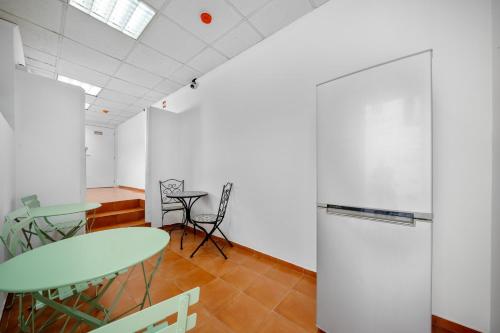 Plaza Inn Hostel & Rooms