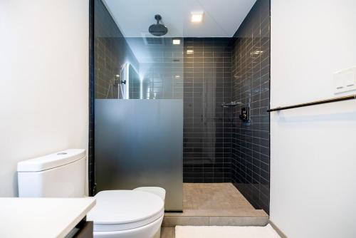 Charming 2 BR Downtown Miami 2106 Free Parking photo 16