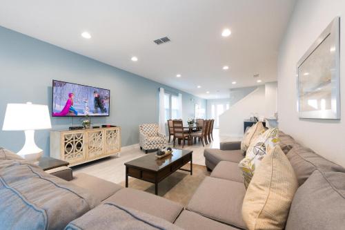 Modern Home Near Disney With Private Pool, Media Room And Waterpark & Resort Access At Encore Resorts Reunion - 7576Mr photo 11