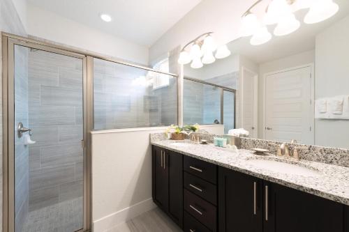 Modern Home Near Disney With Private Pool, Media Room And Waterpark & Resort Access At Encore Resorts Reunion - 7576Mr photo 15