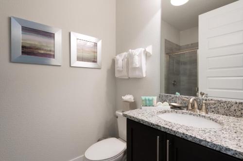 Modern Home Near Disney With Private Pool, Media Room And Waterpark & Resort Access At Encore Resorts Reunion - 7576Mr photo 19