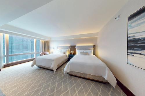 Postel nebo postele na pokoji v ubytování InterContinental Boston by IHG