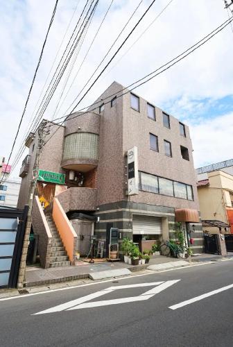 Sakura house