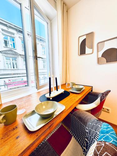 Comfortable 5BR Apartment Near Kaufpark Alterlaa