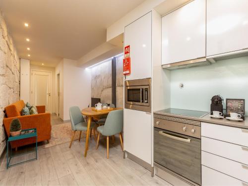 Apartment with Balcony for 4 Guests