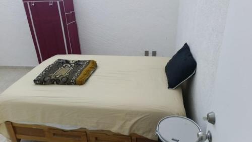 TV a/nebo společenská místnost v ubytování Casa a pie de los arcos con tiendas y restaurants