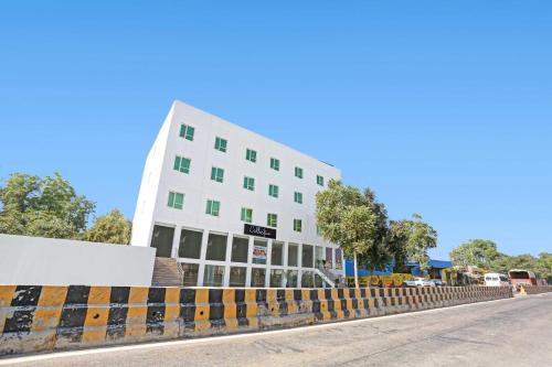 Gallery image of Hotel O Star key in Gurgaon