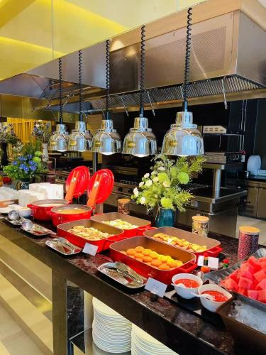 Jídlo v hotelu nebo okolí