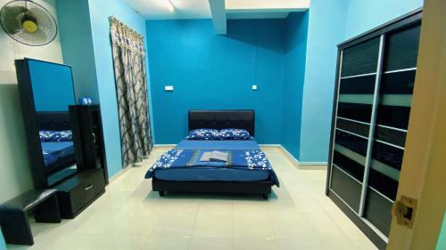 Katil atau katil-katil dalam bilik di SH-StayHere with 3 bedroom and 2 bathroom