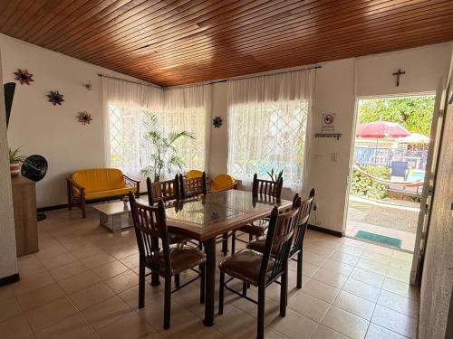 Χώρος καθιστικού στο Condominio El Portal Casa 5