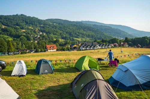Zwalisko Camper Park Parcela na Namiot