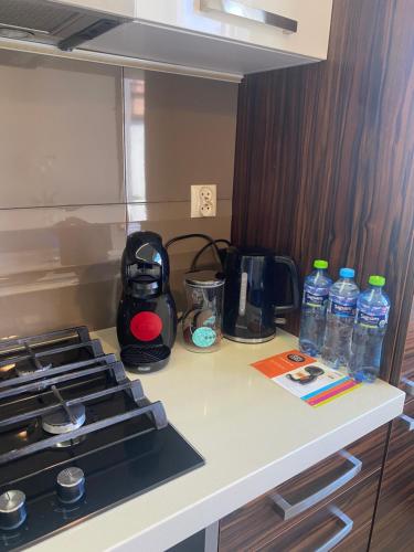 Cuisine ou kitchenette dans l'établissement Apartament Blisko Centrum