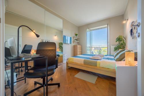Bright & Cozy 2 bedroom Flat 50m from M4 stop