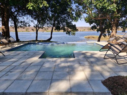Πισίνα στο ή κοντά στο Kulota Island Lodge