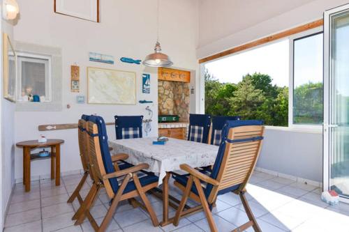 Gallery image of Cosy house by the sea in Ist