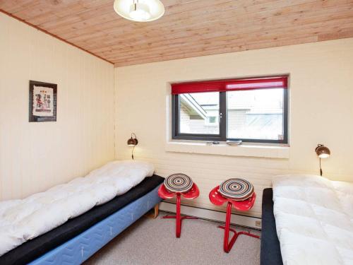 Postel nebo postele na pokoji v ubytování 6 person holiday home in Thisted-By Traum