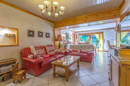 Authentic Méribel Chalet with Direct Slope Access