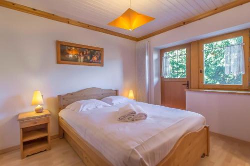 Authentic Méribel Chalet with Direct Slope Access