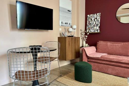 Charming T2 with terrace near beach