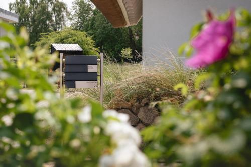 Κήπος έξω από το Aviva - Ferienhaus mit Kamin und Sauna für 4 Personen