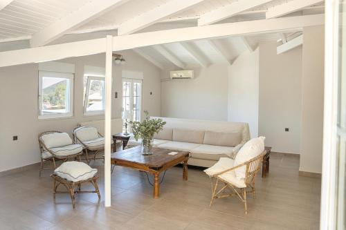 Comfortable Villa - 2min from the Beach