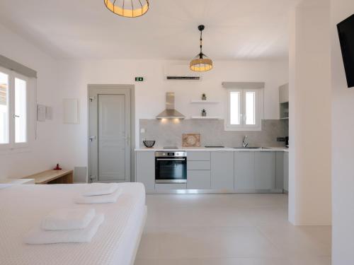 Gallery image of Yara Residence in Kampos Paros