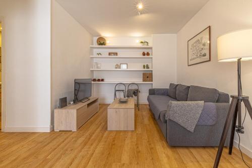GMC Turistics - The Picasso Neighborhood House